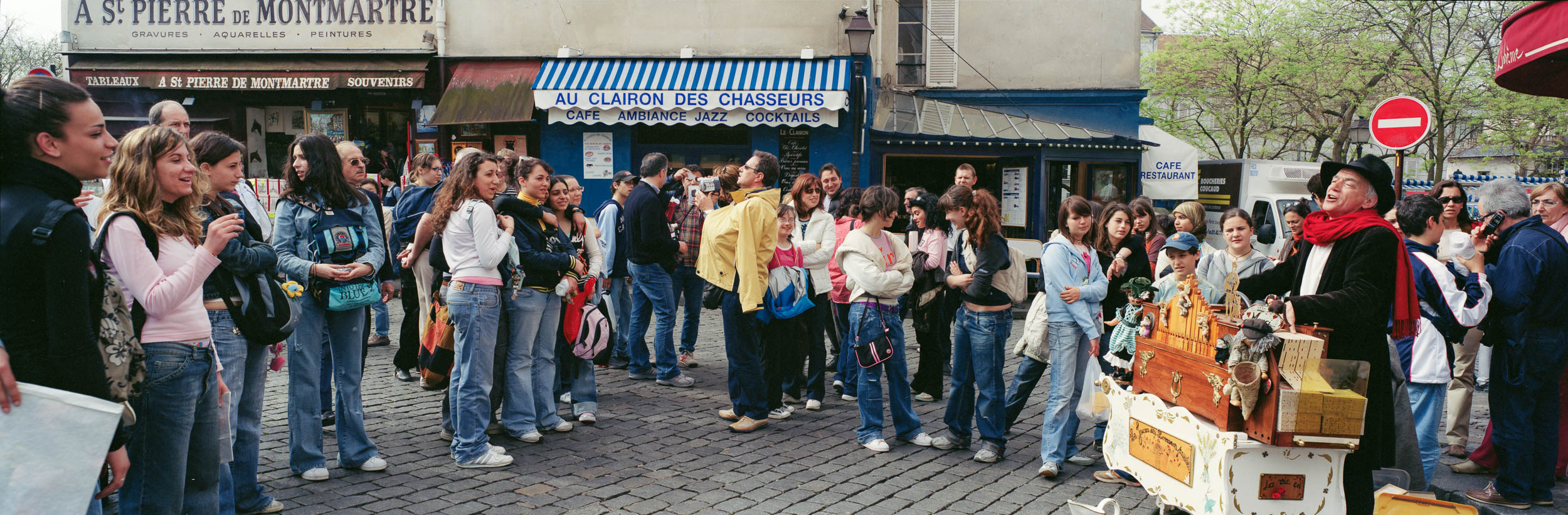 Street scene Montmartre, Paris