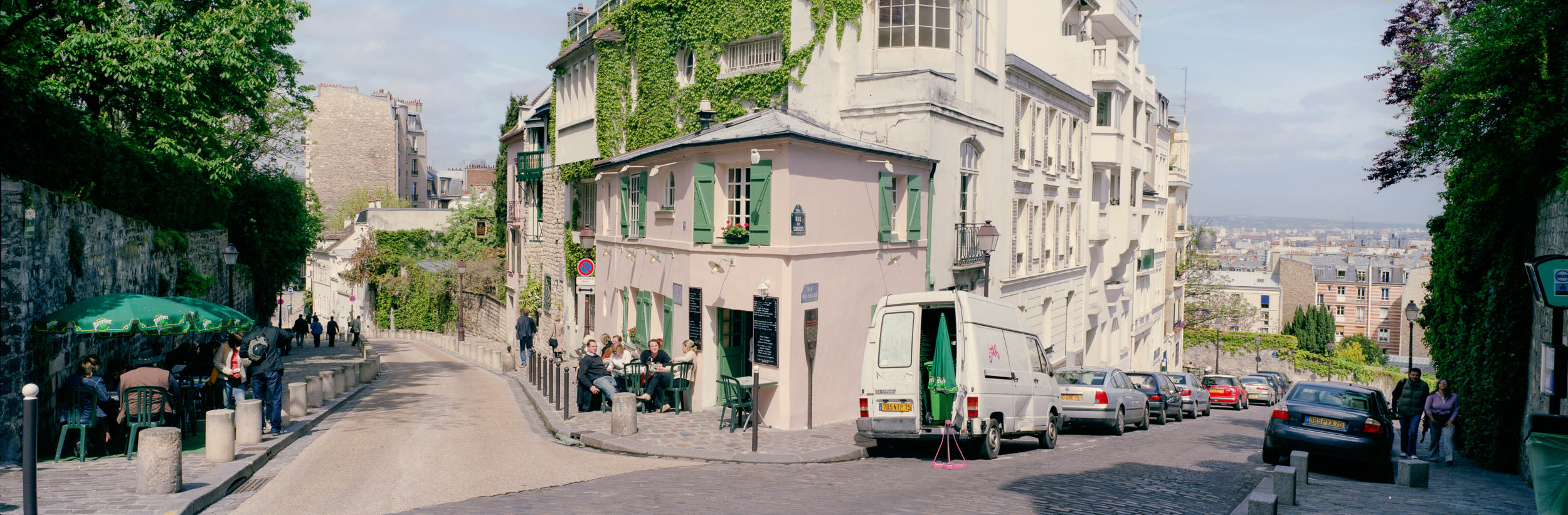 Street scene, Montmartre, Paris